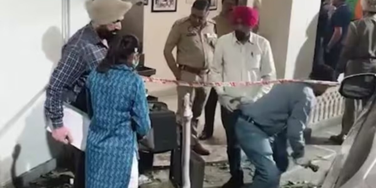 आतंकी संगठन से जुड़े तार, नेता को बनाया निशाना… पंजाब ग्रेनेड अटैक पर NIA ने दाखिल की चार्जशीट