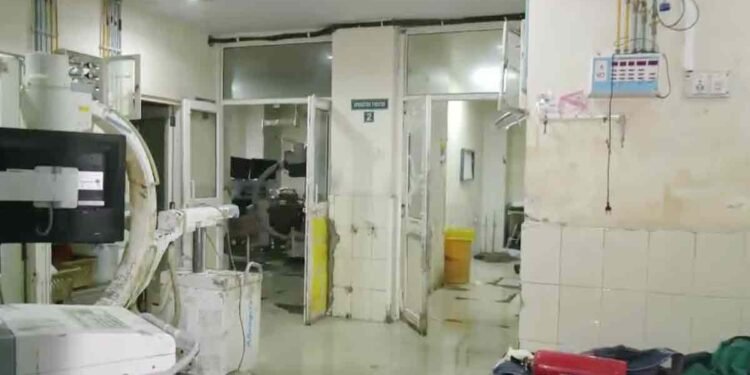 SMS ट्रॉमा सेंटर अग्निकांड में सरकार का एक्शन, अस्पताल और ट्रॉमा सेंटर सुपरिटेंडेंट हटाए गए, फायर एजेंसी पर FIR