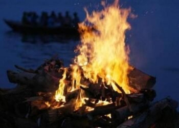 बागपत: श्मशान से गायब हो जा रहीं चिता की अस्थियां, सुबह मिलता है जलता हुआ दीप… भय में लोग