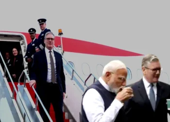 100 लोगों के साथ अचानक मुबंई पहुंचे ब्रिटेन के PM स्टार्मर, Trump Tariff Game की हवा निकालने के लिए मोदी ने अब क्या नया प्लान बनाया?