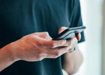 परीक्षा टालने के लिए 2 छात्रों ने पार कर दी हदें… प्रिंसिपल के निधन का झूठा लेटर कर दिया वायरल, घर पर शोक संवेदना देने पहुंच गए लोग