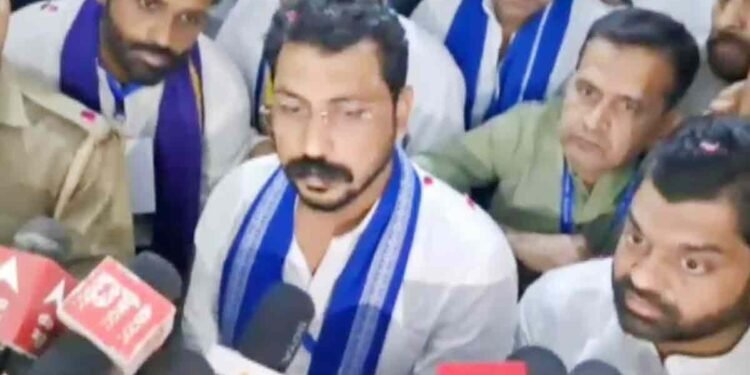 चंद्रशेखर आजाद ने इकरा हसन को बोला छोटी बहन, कानून व्यवस्था पर उठाए सवाल