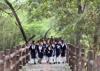 दीपोत्सव 2025: अयोध्या से लेकर गाजीपुर तक ईको टूरिज्म की अनोखी यात्रा, श्रद्धालुओं को मिलेगा प्राकृतिक और सांस्कृतिक आकर्षणों का संपूर्ण अनुभव