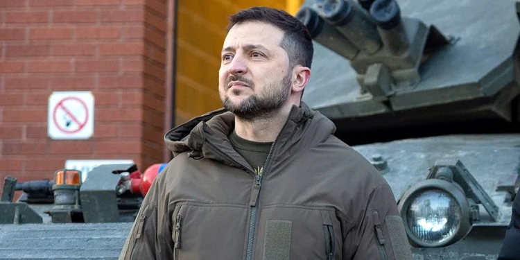 ट्रंप और जेलेंस्की के बीच हुई बातचीत, कीव को मिसाइलें भेजने के लिए तैयार नहीं अमेरिकी नेता