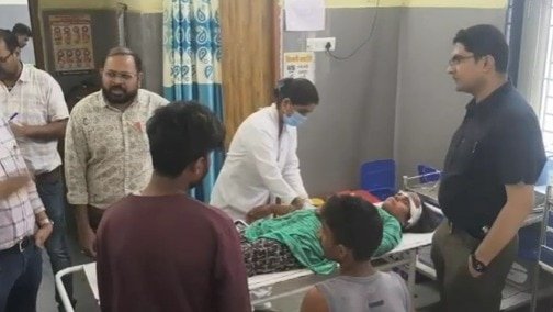 मध्य प्रदेश के बैतूल में भीषण सड़क हादसा… बोलेरो और ट्रक की जोरदार टक्कर में एक की मौत, दर्जनभर श्रद्धालु घायल