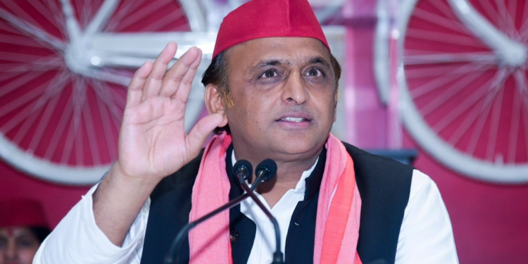 ‘दीये-मोमबत्ती पर खर्चा क्यों? क्रिसमस से सीखो’, अयोध्या दीपोत्सव पर अखिलेश यादव के बयान से मचा बवाल