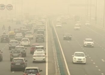 दिवाली से एक दिन पहले दिल्ली-NCR में आबोहवा हुई ‘बहुत खराब’… GRAP की स्टेज II लागू