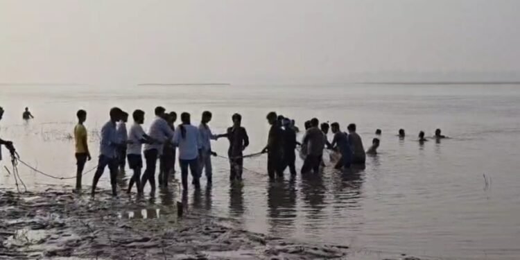 UP: छोटी दीपावली पर गाजीपुर में दिल दहला देने वाला हादसा… गंगा में डूबी 3 युवतियां