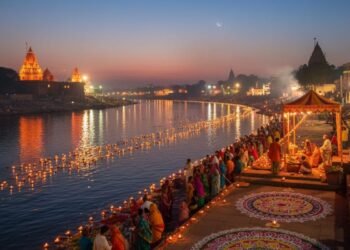 Kartik Amavasya 2025: कार्तिक अमावस्या आज, जानें इस दीपक जलाने का है विशेष महत्व