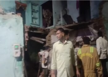 दीपावली पर बड़ा हादसा! सिलेंडर फटा तो ढह गया घर, 6 लोगों की हालत गंभीर