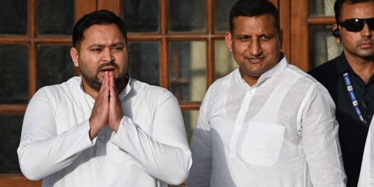 तेजस्वी के राइट हैंड संजय यादव पर अब पार्टी नेता ने लगाए गंभीर आरोप, क्या आरजेडी मुश्किल में है?