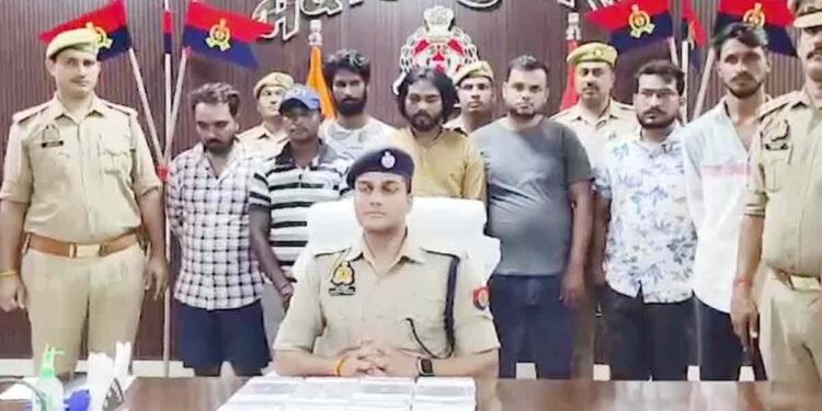 भदोही: चीन-हांगकांग से जुड़े साइबर फ्रॉड गैंग के 7 बदमाश गिरफ्तार, 5 करोड़ की ठगी का खुलासा