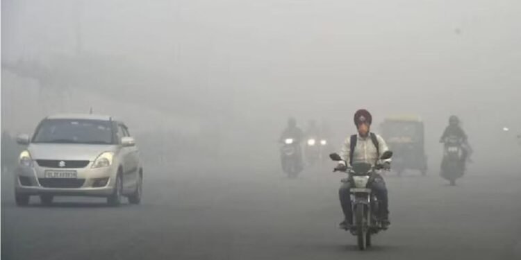 दिवाली के बाद जहरीली हुई बिहार की हवा! 250 के पार पहुंचा AQI, आंखों में जलन और सांस लेने में परेशानी