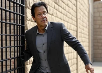 पाकिस्तान: इमरान खान से मिलने की जद्दोजहद, PTI की याचिकाओं पर हाईकोर्ट में अहम सुनवाई