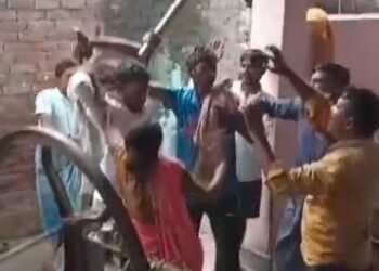 कौशांबी: पानी बहाने और जानवर बांधने को लेकर दो पक्षों में लाठी-डंडे चले, 12 के खिलाफ मुकदमा