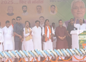 ‘हम जनता के लिए काम किए, वो अपने लिए करते हैं…’, गोपालगंज में लालू परिवार पर जमकर बरसे नीतीश कुमार