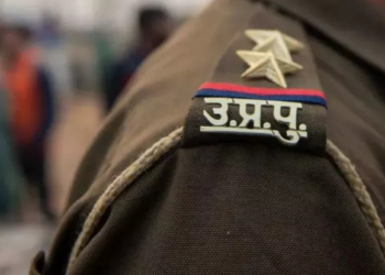 UP: सड़क पर वाहनों से वसूली मामले में DGP का एक्शन, तीन जिलों के 11 पुलिसकर्मी सस्पेंड