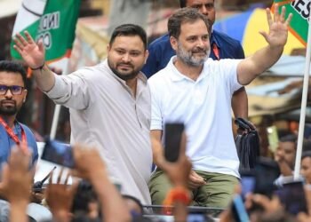 आरजेडी-कांग्रेस ने टिकट बंटवारे में उड़ाई अपने ही नारे की धज्जियां