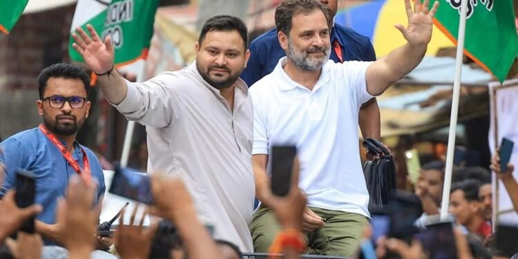 आरजेडी-कांग्रेस ने टिकट बंटवारे में उड़ाई अपने ही नारे की धज्जियां