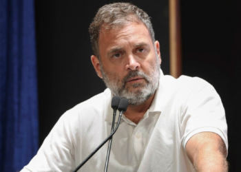 महागठबंधन के पोस्टर से राहुल गांधी गायब… बिहार से दूरी या चुनाव प्रचार की तैयारी, समझें क्या है कांग्रेस की रणनीति