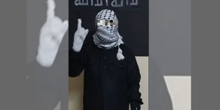 ISIS का ड्रेस पहनकर ली शपथ… आतंकी हुआ गिरफ्तार, मॉल में धमाके की साजिश नाकाम