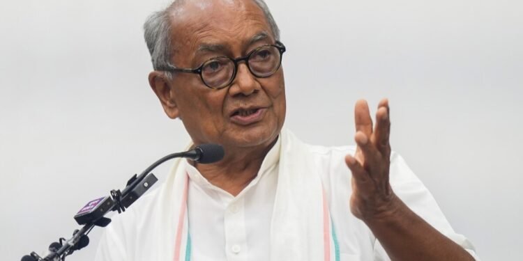 ‘दवा कंपनियों ने बीजेपी को 945 करोड़ का चंदा दिया’, MP में सिरप से मौतों पर दिग्विजय सिंह का दावा