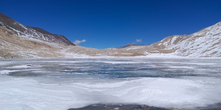 क्लाइमेट चेंज का असर? अक्टूबर में ही जमी चमोली की देवताल झील, माइनस में पहुंचा तापमान