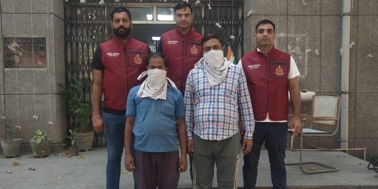 दिल्ली में नकली ENO बनाने वाली फैक्ट्री का भंडाफोड़, 91,000 से ज्यादा नकली पाउच किए जब्त, दो आरोपी गिरफ्तार