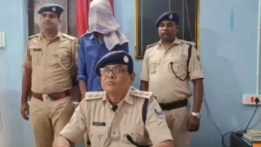 Bihar: बाहुबली मुन्ना शुक्ला की बेटी को धमकी देने वाला हैदराबाद से गिरफ्तार, भाई को फंसाने के लिए आरोपी ने रची थी साजिश