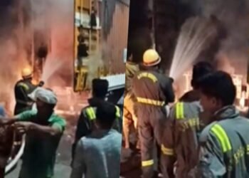 हाथरस में ‘आग का गोला’ बना कंटेनर, 8 KM तक सड़क पर दौड़ती रहीं लाखों की जलती साड़ियां!