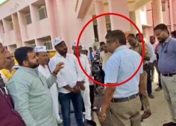 ‘योगी की अर्थी निकालो’ बोलने वाले सुल्तानपुर के प्रभारी CMS सस्पेंड, FIR भी दर्ज, अयोध्या कार्यालय से किए गए अटैच