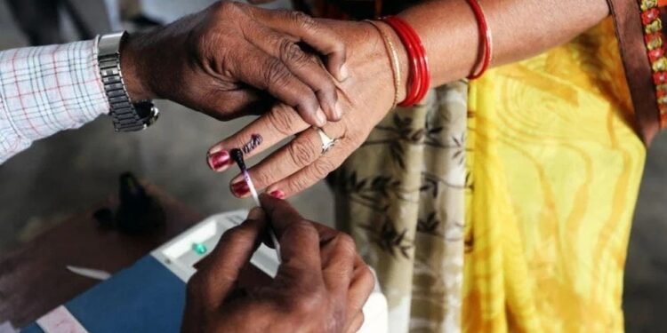 कम हुए वार्ड, घटी ग्राम पंचायतों की संख्या… यूपी पंचायत चुनाव से पहले बड़ा बदलाव!