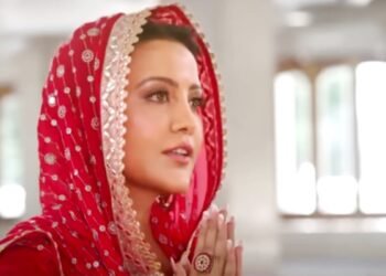 CM की पत्नी का भजन दिग्विजय सिंह को लगा ‘बहुत अच्छा’, लिखा- धन्यवाद अमृता फडणवीस जी; यूट्यूब पर 4.8 मिलियन से ज्यादा व्यूज