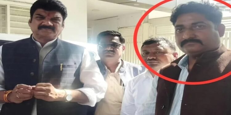 MP: गुना किसान हत्याकांड का मुख्य आरोपी महेंद्र नागर 55 घंटे बाद गिरफ्तार, बुलडोजर एक्शन भी शुरू