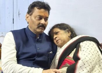 कटनी में BJP नेता का मर्डर! बिहार चुनाव छोड़ प्राइवेट जेट से लौटे विधायक संजय पाठक, कहा- ‘इस्लामिक स्टेट’ नहीं बनने देंगे