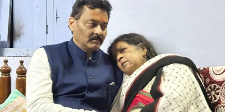 कटनी में BJP नेता का मर्डर! बिहार चुनाव छोड़ प्राइवेट जेट से लौटे विधायक संजय पाठक, कहा- ‘इस्लामिक स्टेट’ नहीं बनने देंगे