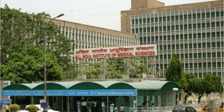 AIIMS-Delhi में पहली बार दर्ज हुए कार्बाइड गन से आंख की चोट के मामले, डॉक्टरों ने की बैन की मांग