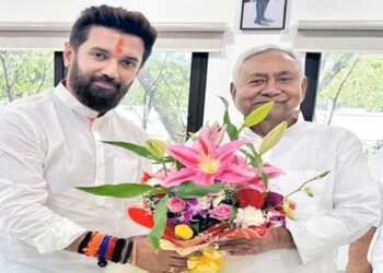 दुश्मनी से दोस्ती तक… चिराग कितना कर पाएंगे नीतीश का घर रोशन, अपने घर कितना ला पाएंगे उजाला?