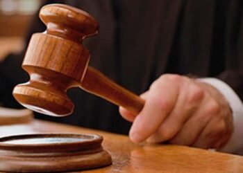 गुजरात हाईकोर्ट में सुनवाई के दौरान नाबालिग रेप पीड़िता ने दिया बच्ची को जन्म, राज्य सरकार उठाएगी 6 महीने का खर्च