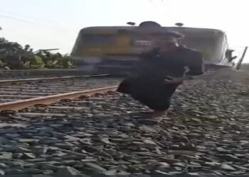 Reels की सनक ने ली जान, वीडियो बनाने के दौरान ट्रेन की टक्कर से युवक की मौत