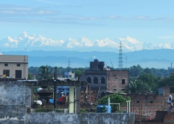 भारत-नेपाल सीमा पर जयनगर से हिमालय की चोटियों का अद्भुत दृश्य, प्रकृति का अनमोल तोहफा
