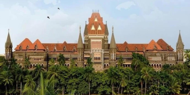 बॉम्बे हाईकोर्ट का बड़ा फैसला: गड्ढों की लापरवाही से मौत पर ठेकेदार को मिलेगा मुआवजा