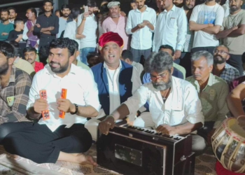 गुजरात: आम आदमी पार्टी के किसान सेल अध्यक्ष को पुलिस ने हिरासत में लिया, कल बोटाद में किसान महापंचायत का आयोजन