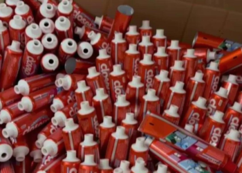 दिल्ली की फैक्ट्री पर छापा: नकली Closeup, नकली Eno और जहर गैंग का खुलासा