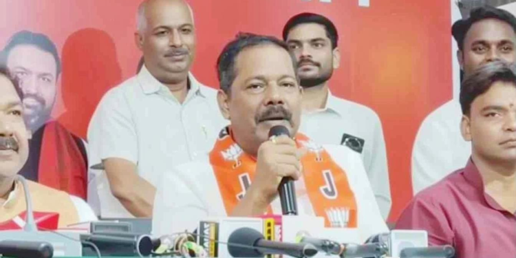 बिहार में दलबदल का दौर जारी: अजय निषाद की BJP में वापसी और अरुण कुमार का JDU में शामिल होना