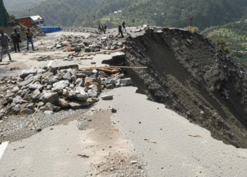 मेक्सिको में भारी बारिश से बाढ़ और भूस्खलन, 41 से अधिक लोगों की मौत की दुखद खबर