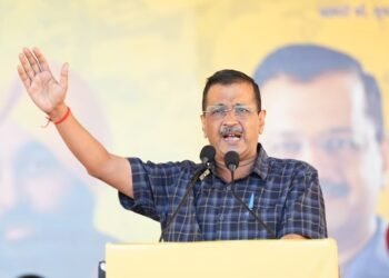 ‘भाजपा अत्याचारी सरकार, इस बार इसे जाना होगा’, गुजरात में किसान महापंचायत में बोले अरविंद केजरीवाल