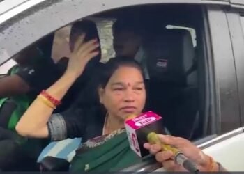 मोकामा में थम नहीं रही हिंसा, अब RJD उम्मीदवार वीणा देवी के काफिले पर हमले का दावा, कल हुई थी दुलारचंद की हत्या