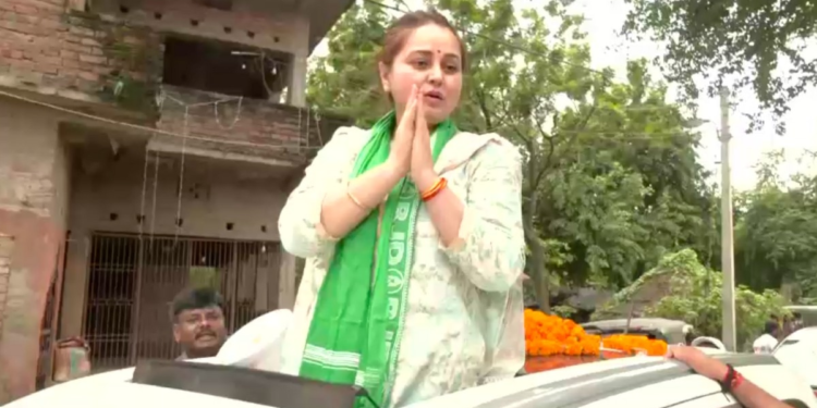 ‘मेरा छोटा भाई है, जीत का आशीर्वाद है…’, तेज प्रताप पर पहली बार बोलीं लालू की बेटी रोहिणी आचार्य