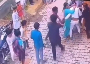 गूंजती रहीं चीखें और…, सातों दबंग बन गए हैवान! बागपत में मां-बेटी के सामने बेटे को पीटा, Video